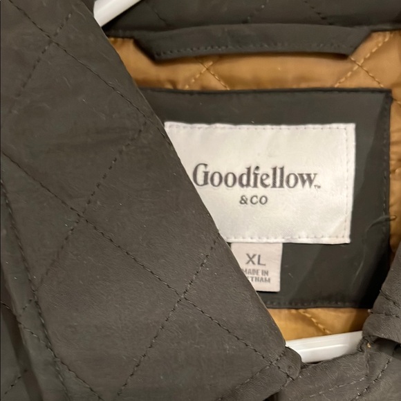 Army Green Quilted Jacket - Picture 9 of 9